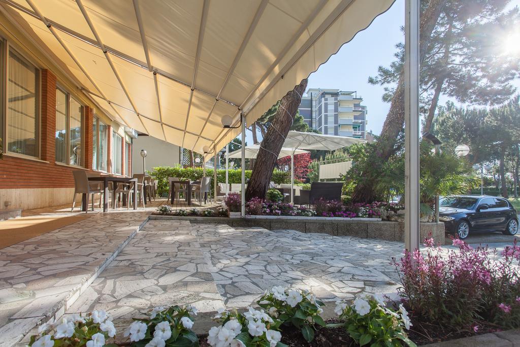 Hotel Olympic Milano Marittima Exterior foto